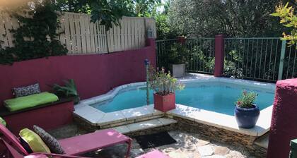 Provençal Mas · Private Pool · 500m² Garden · 10 min Calanques & Beaches