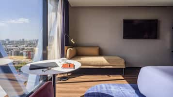 Minibar, in-room safe, laptop workspace, blackout curtains