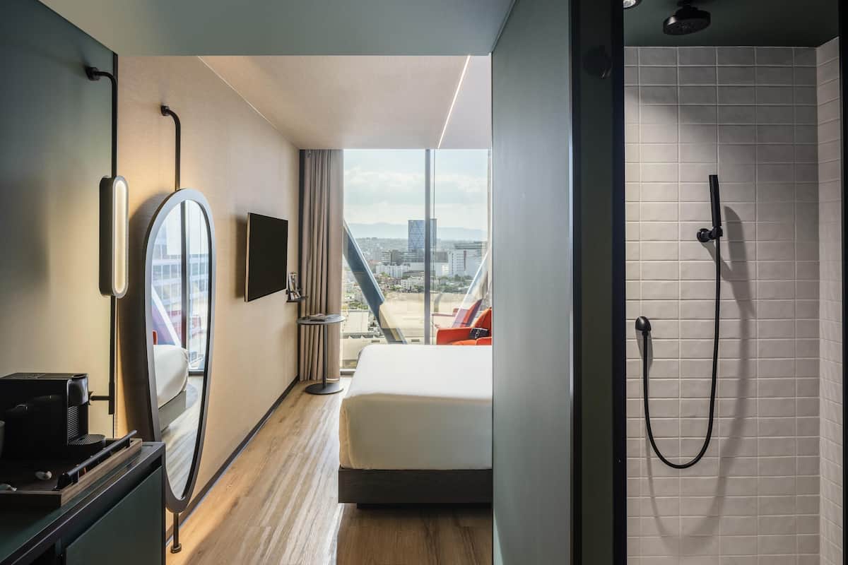 Chambre Supérieure, 1 grand lit | Minibar, coffres-forts dans les chambres