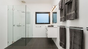 Shower, towels, shampoo