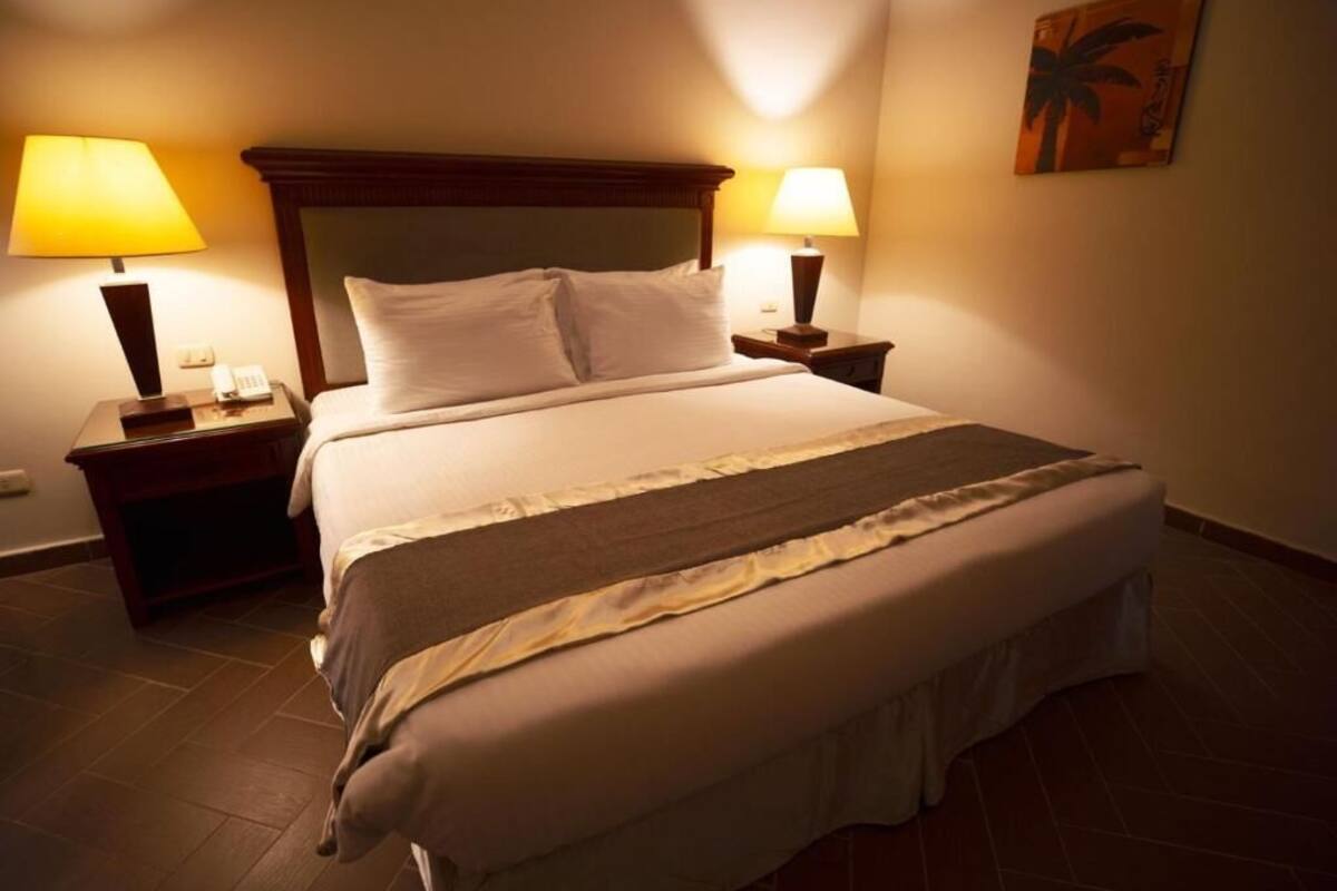 Minibar, gratis wi-fi och sängkläder