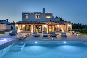 Pool - Villa Mabuhay (Istria - Divšići) (Divšići)