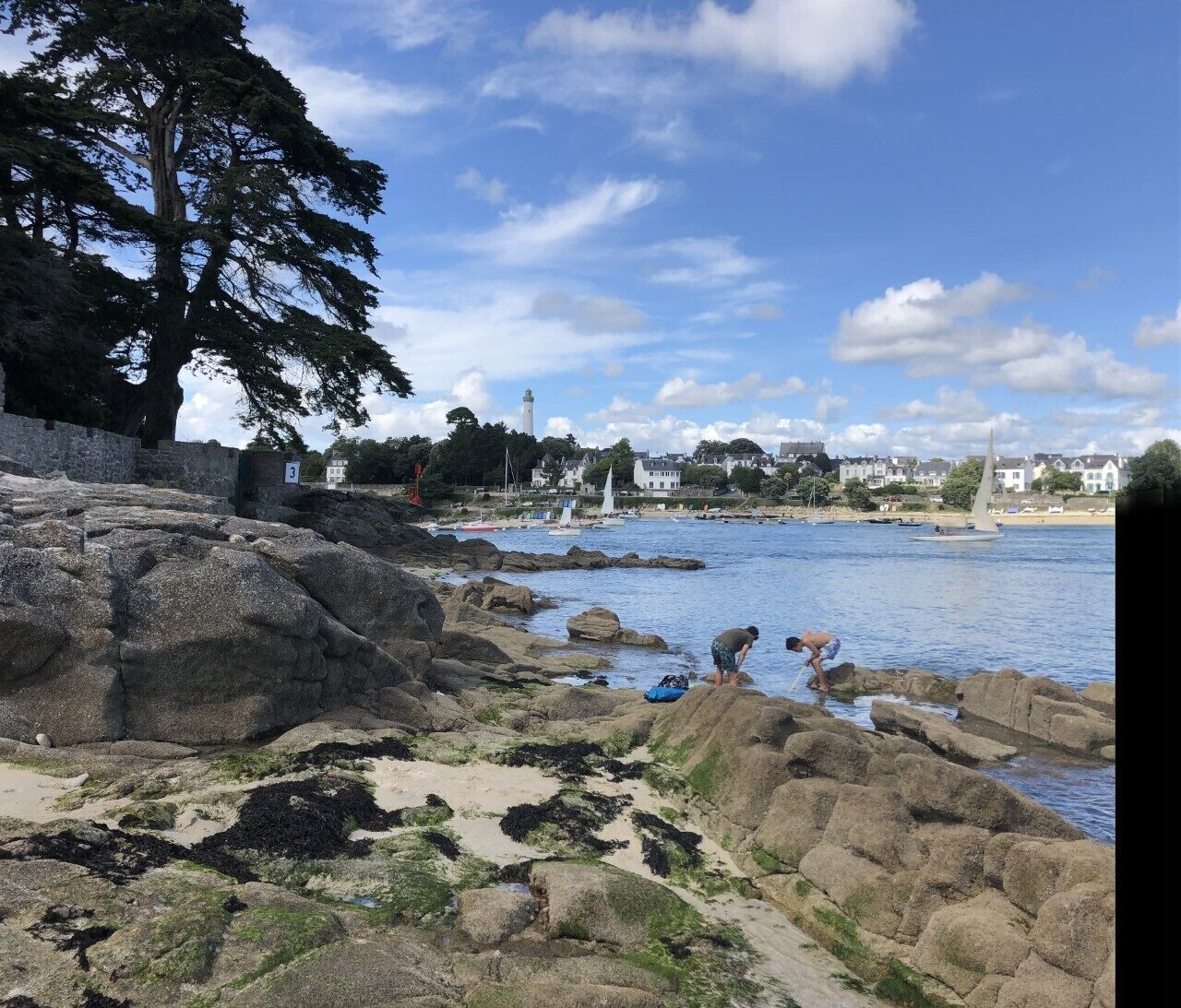 Beautiful family house - completely renovated - sleeps 10 - 3 min from the beaches