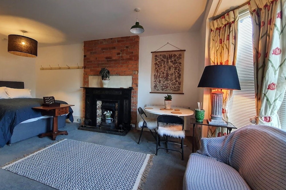 Stylish Town Centre Apartments