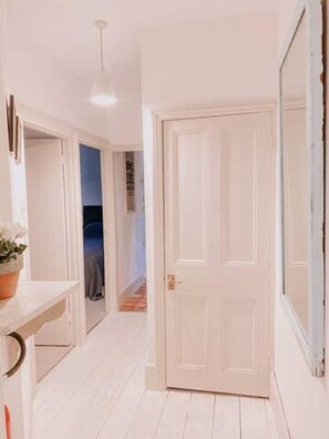 Luxury Apartment, Private Bathroom, City View (2 Bedrooms) | Interior