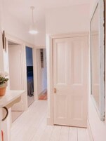 Luxury Apartment, Private Bathroom, City View (2 Bedrooms) | Interior