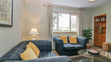 Cottage | Living room