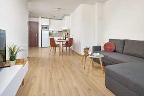 91-cm TV with cable channels - Sun Spalato Residence (Makarska)