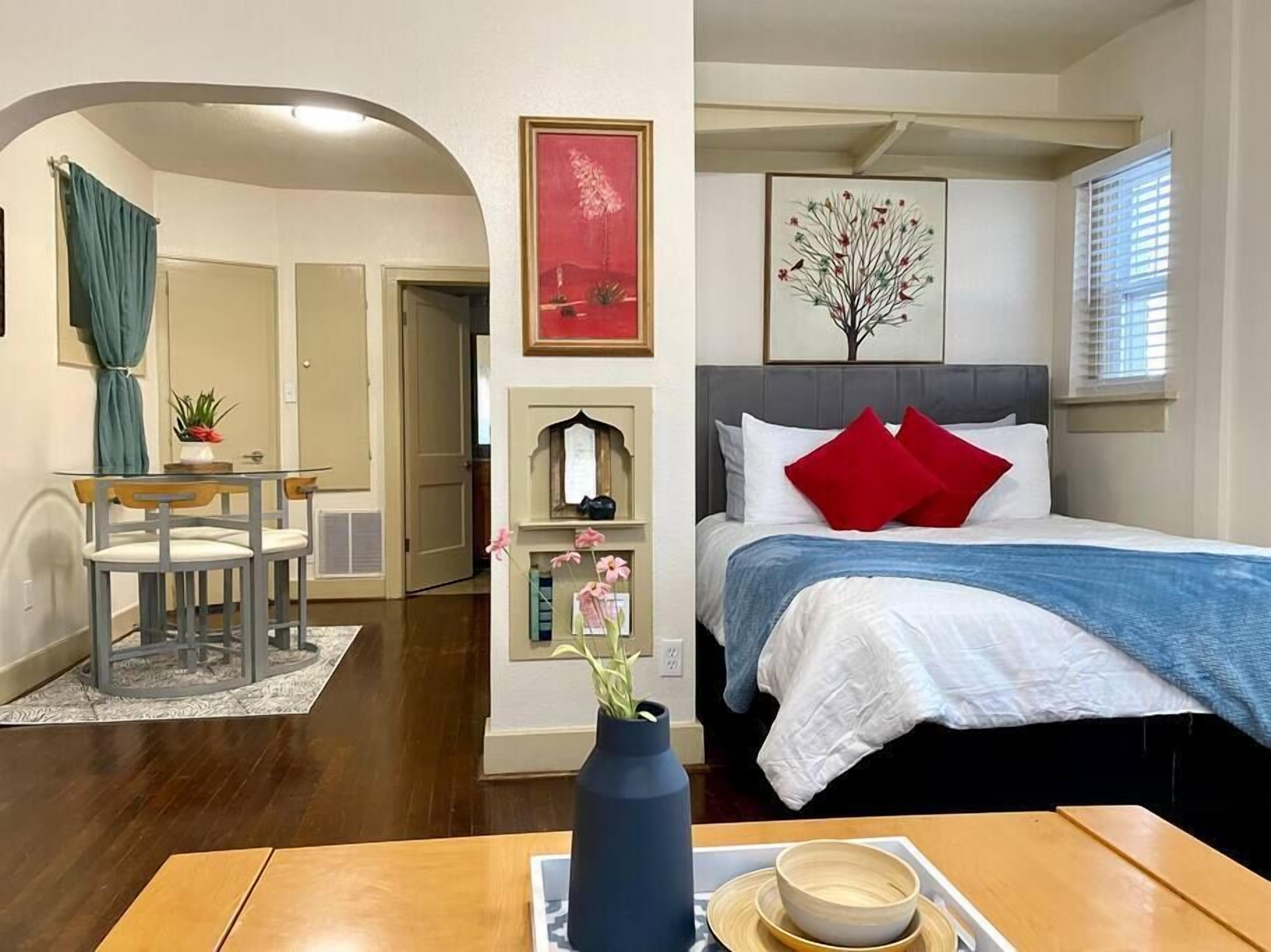 [CLR 10] Evie's New Studio in OKC Midtown, Century-old building in the heart of the epicenter of O