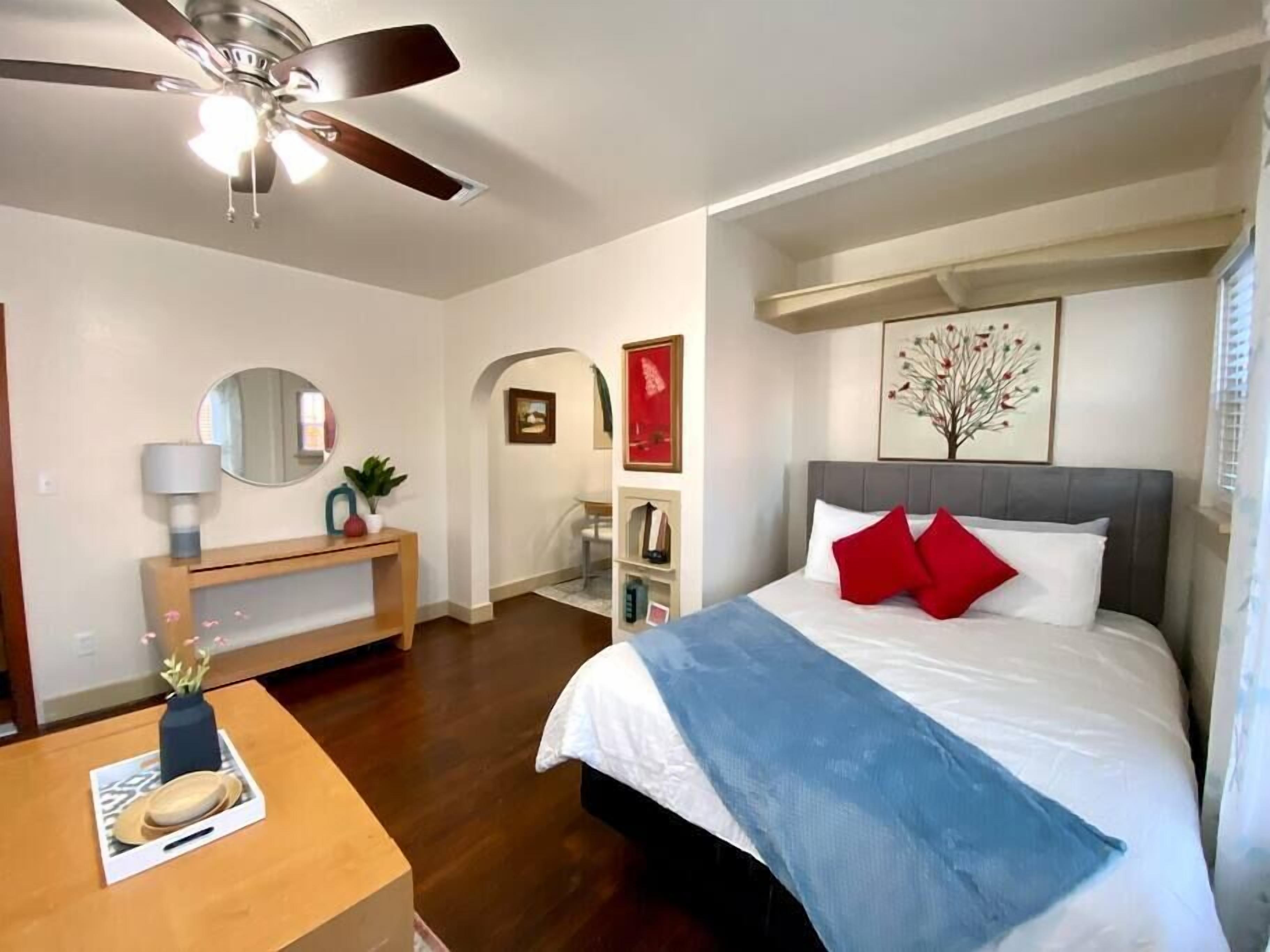 [CLR 10] Evie's New Studio in OKC Midtown, Century-old building in the heart of the epicenter of O