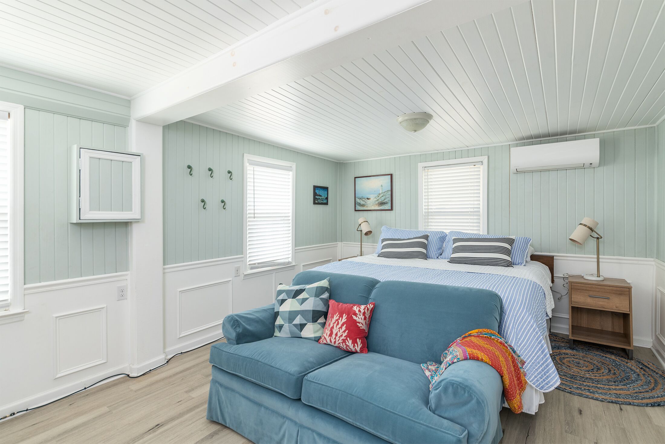 3 makuuhuonetta, silitysrauta/-lauta, ilmainen Wi-Fi, vuodevaatteet