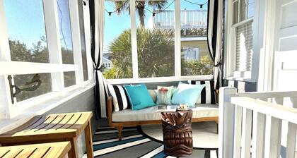 Clamdigger c1950 - Pet-friendly cottage . Ocean Block. Screened Porch & Deck