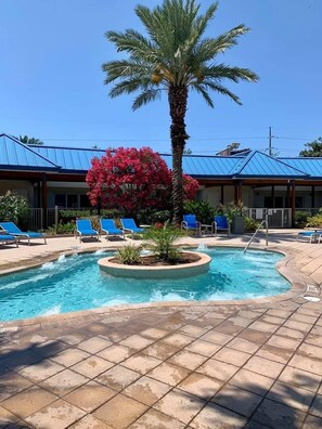 Outdoor pool, a heated pool - 2901 Amazing Gulf Views ~ Lagoon Pool ~ Hot Tub ~ Gym ~ Resort Bar Book Aug 31st (Destin)