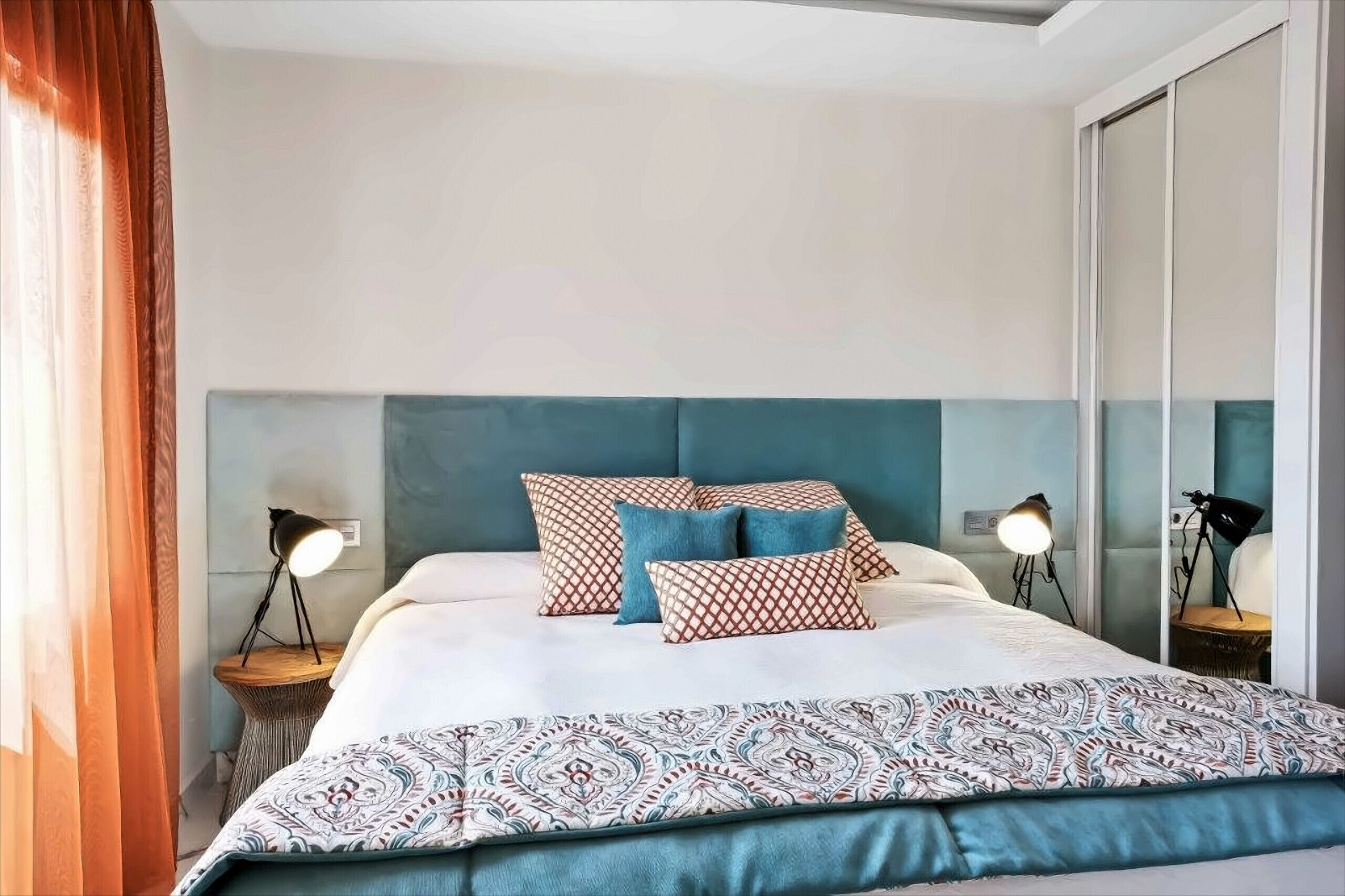 Villa with private swimming pool and jacuzzi Marbella