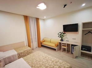 In-room safe, desk, free WiFi - CSI Group - Hotel metropoli (Milan)