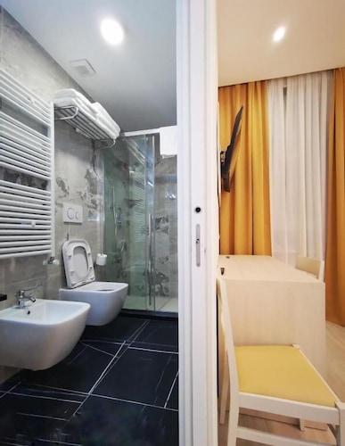 CSI Group - Hotel metropoli