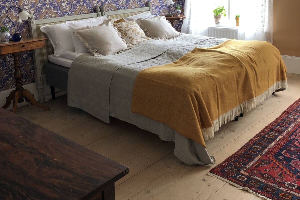 Classic Double Room | Individually decorated, individually furnished, bed sheets