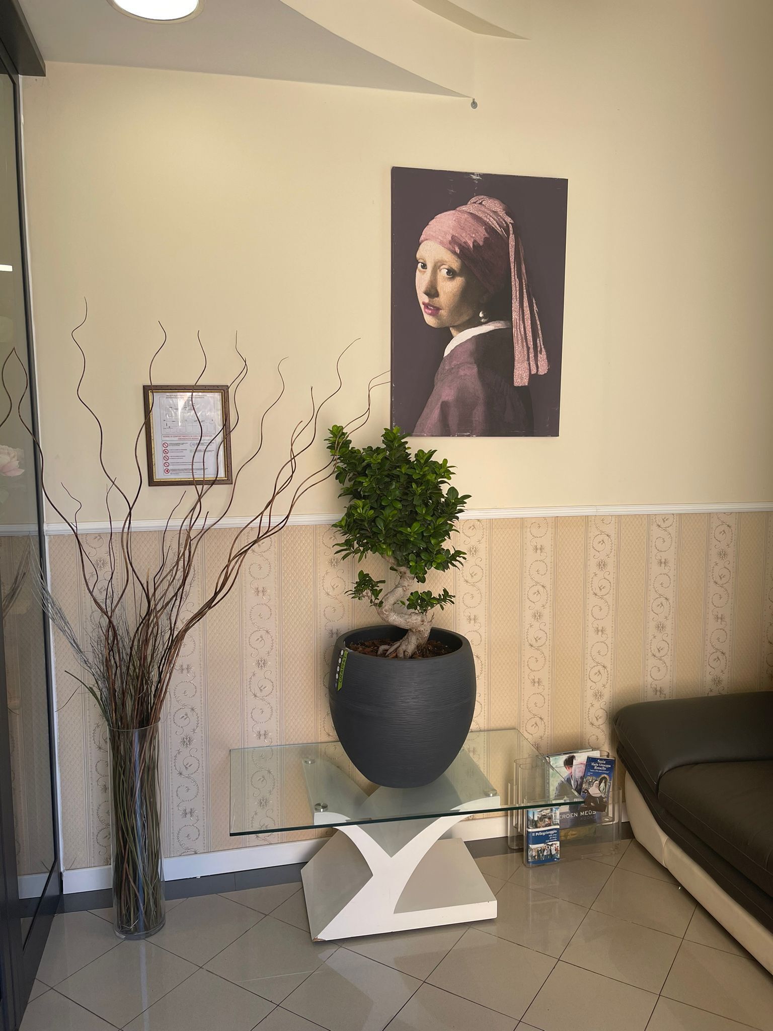 40-inch flat-screen tv with digital channels, tv