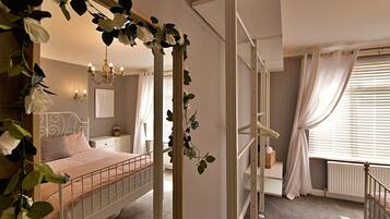 2 chambres, bureau, fer et planche à repasser, Wi-Fi