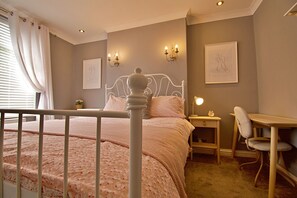 2 chambres, bureau, fer et planche à repasser, Wi-Fi