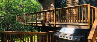 Copake Lake Rustic All-Season 3 Bdrm, 2 Bath Home