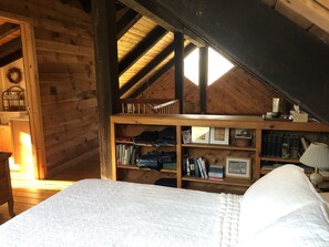 3 habitaciones, escritorio, wifi gratis y ropa de cama