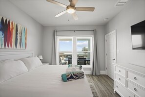 4 camere, ferro/asse da stiro, Wi-Fi gratuito, lenzuola