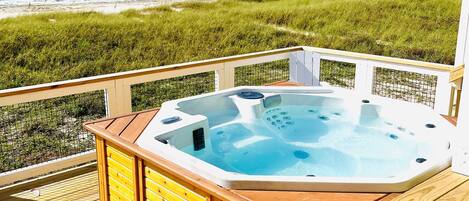 Outdoor spa tub