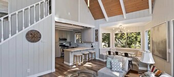 ✨NEW Serene Modern Mountain Cottage Near Lake✨