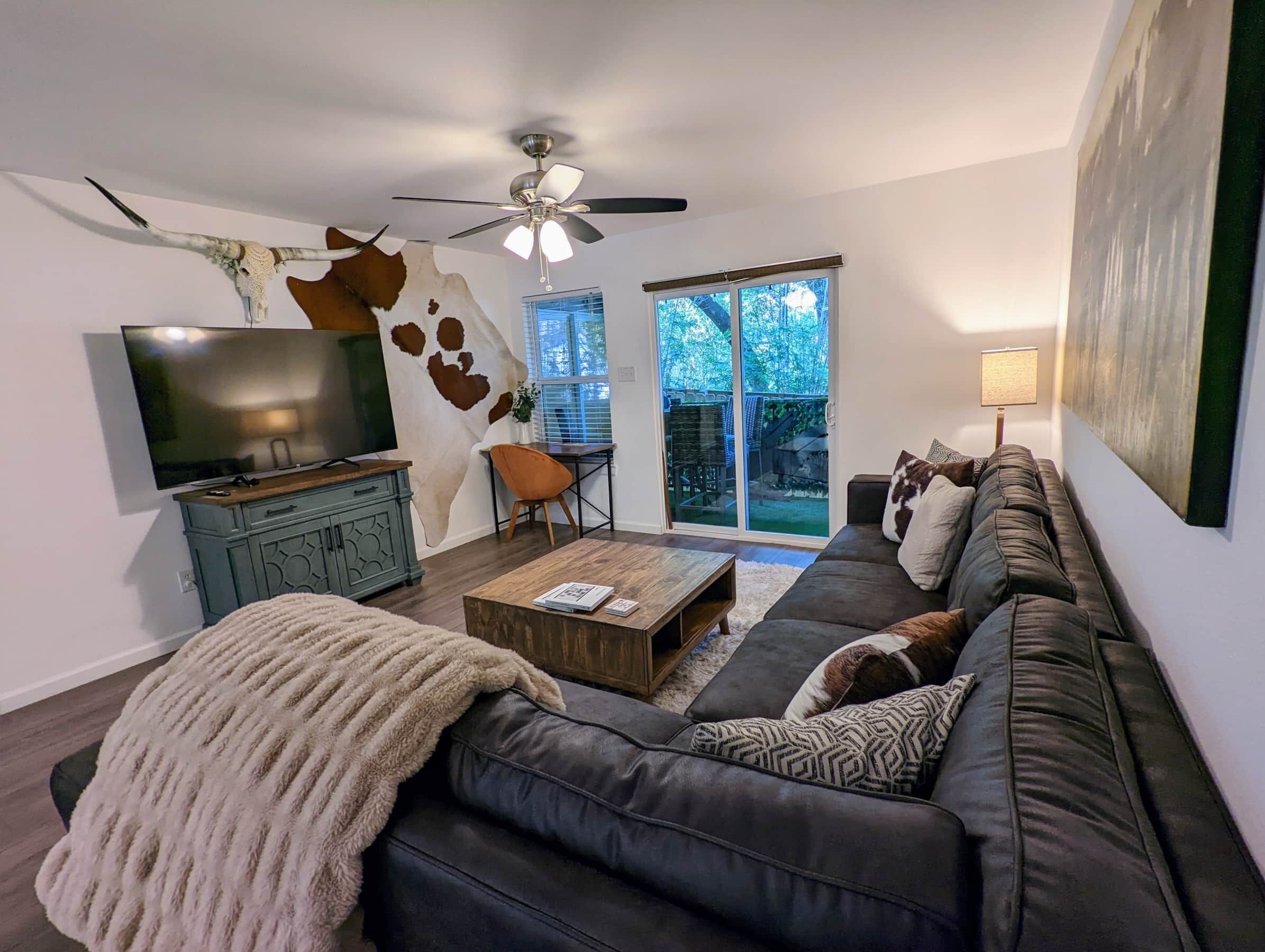 Cozy in Heart of S. Lamar