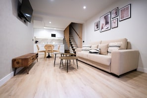 Premium Duplex, Terrace | Living area