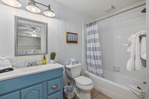 Combined shower/tub, hair dryer, towels, soap