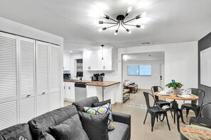 TV - Bright Beachside Getaway Apt #2 (Pompano Beach)