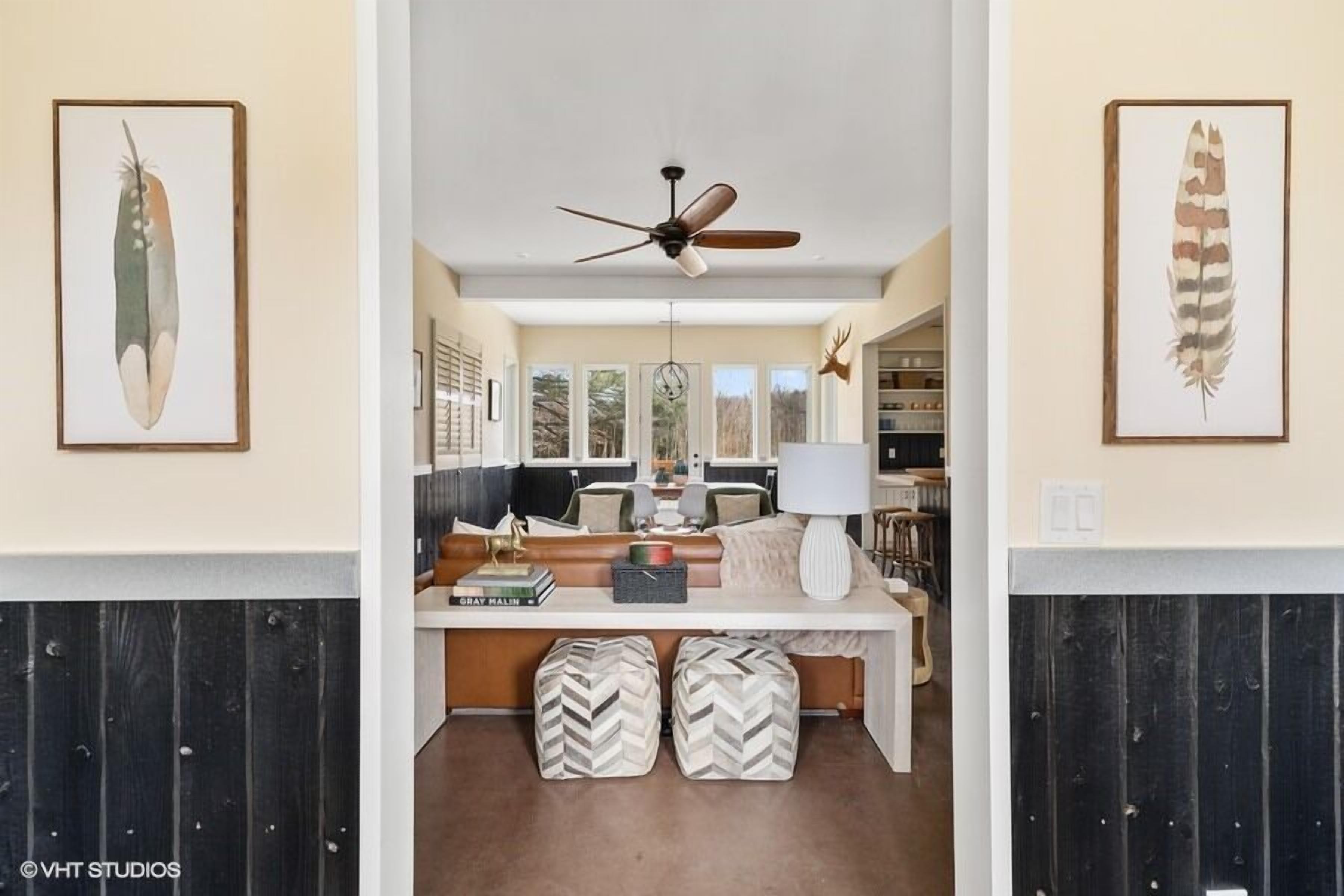 Cozy Bungalow w/ EV Charger and Hot Tub, Near Beaches