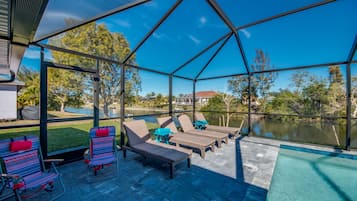 Villa | Terrace/patio