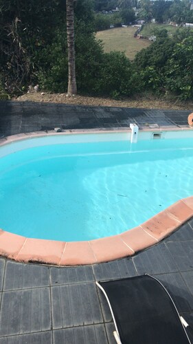 Caribbean villa close to the sea, with private pool. Autonomous arrival