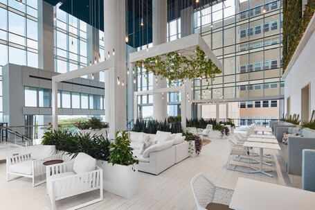 Sentral Michigan Avenue - Image 1