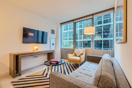 Sentral Michigan Avenue - Image 30