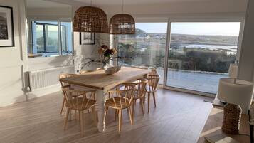 Oven, stovetop, dishwasher, coffee/tea maker