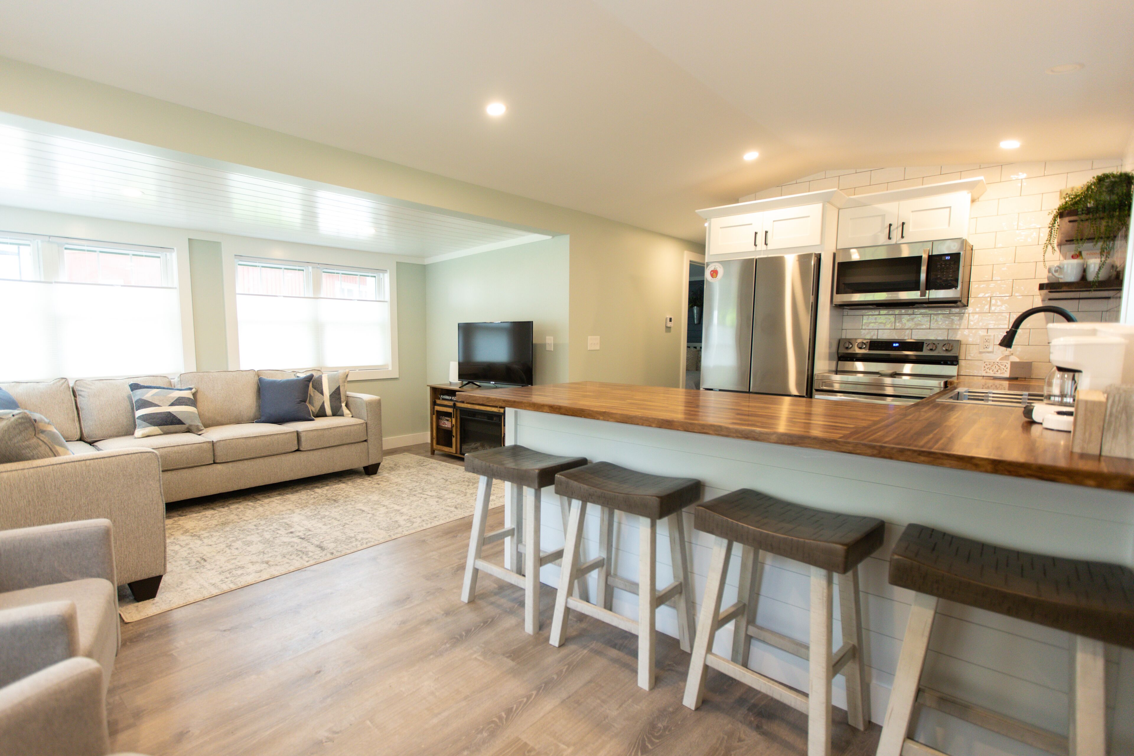 The Sour Granny "Smith" NEWLY REMODELED!