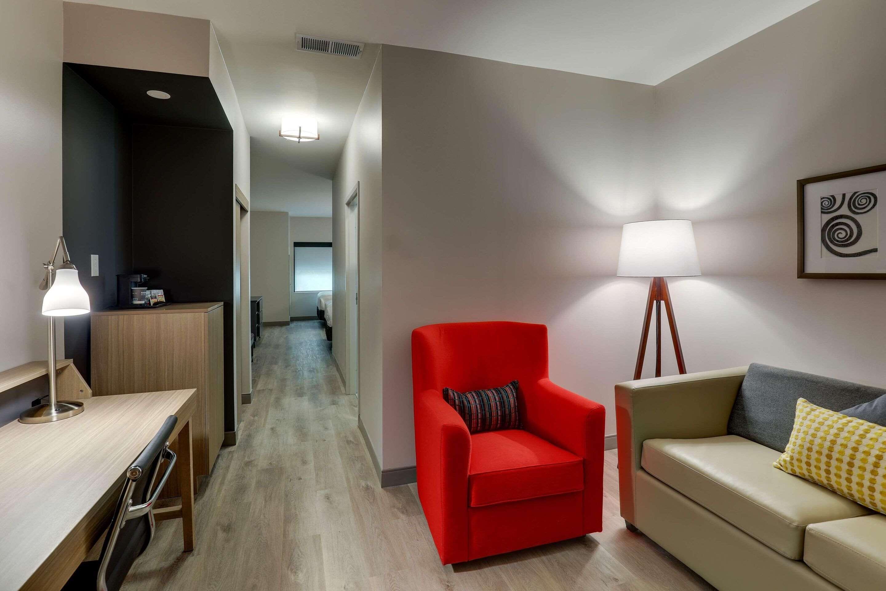 1 bedroom, desk, laptop workspace, free wifi