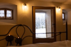 Interior - The forester's lodge - historic farm with sauna & pond in the middle of a forest clearing (Regen)