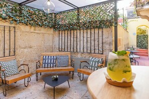 Terrace/patio - LR Guest House (Lisbon)
