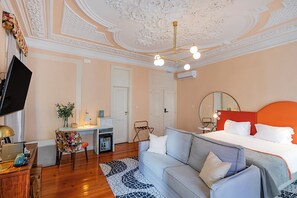 Quarto superior | Roupas de cama premium, cofres nos quartos, individualmente decorados