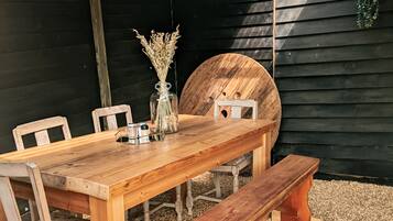 Cabin | Dining