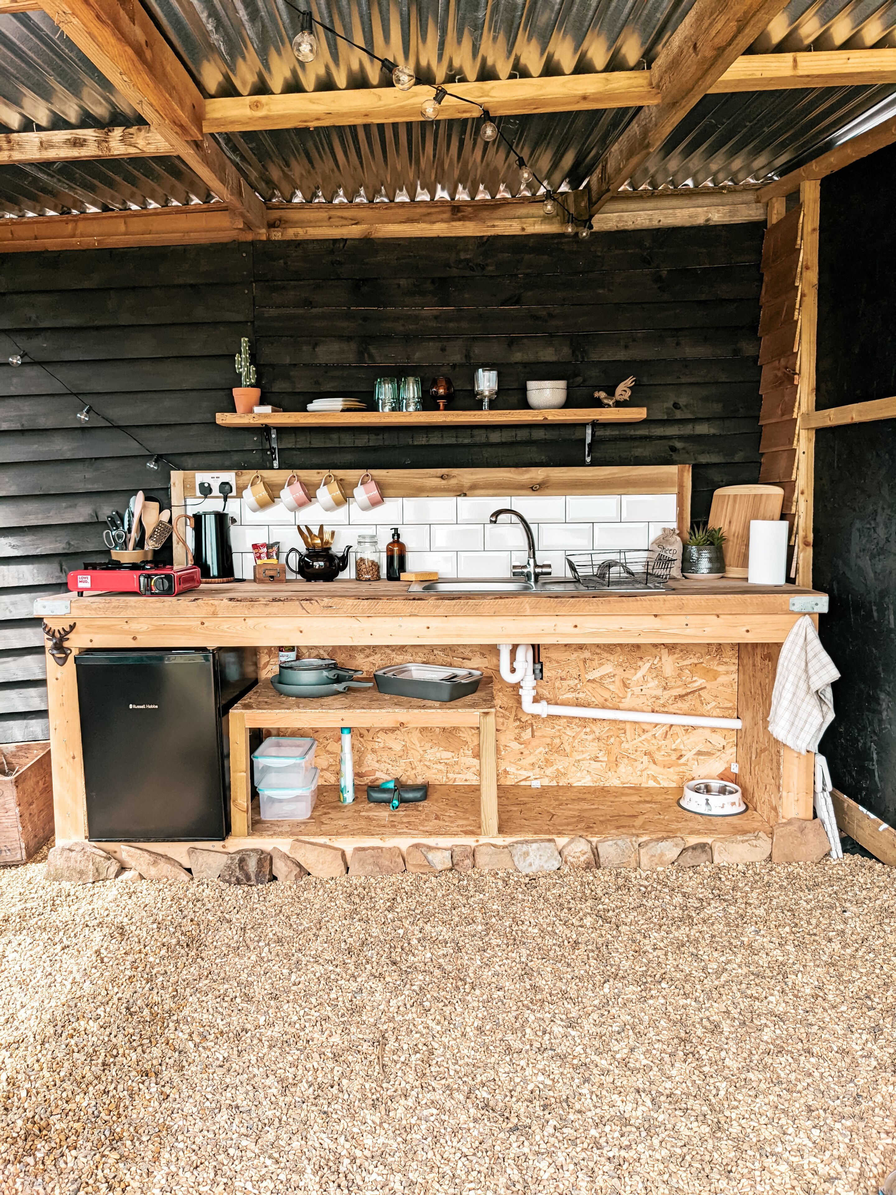 Cabin | Private kitchen | Fridge, stovetop, electric kettle, toaster