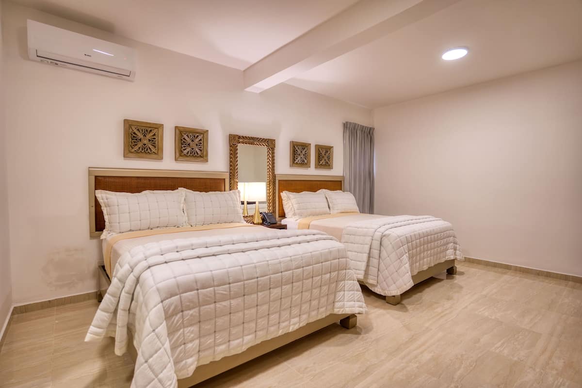 Superior Double Room, 1 Bedroom | Egyptian cotton sheets, premium bedding, minibar, desk