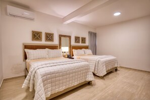 Superior Double Room, 1 Bedroom | Egyptian cotton sheets, premium bedding, minibar, desk - Naranjo Hotel Boutique (Higuey)