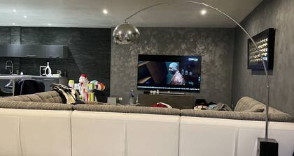 Appartement spacieux avec jaccuzi et sauna