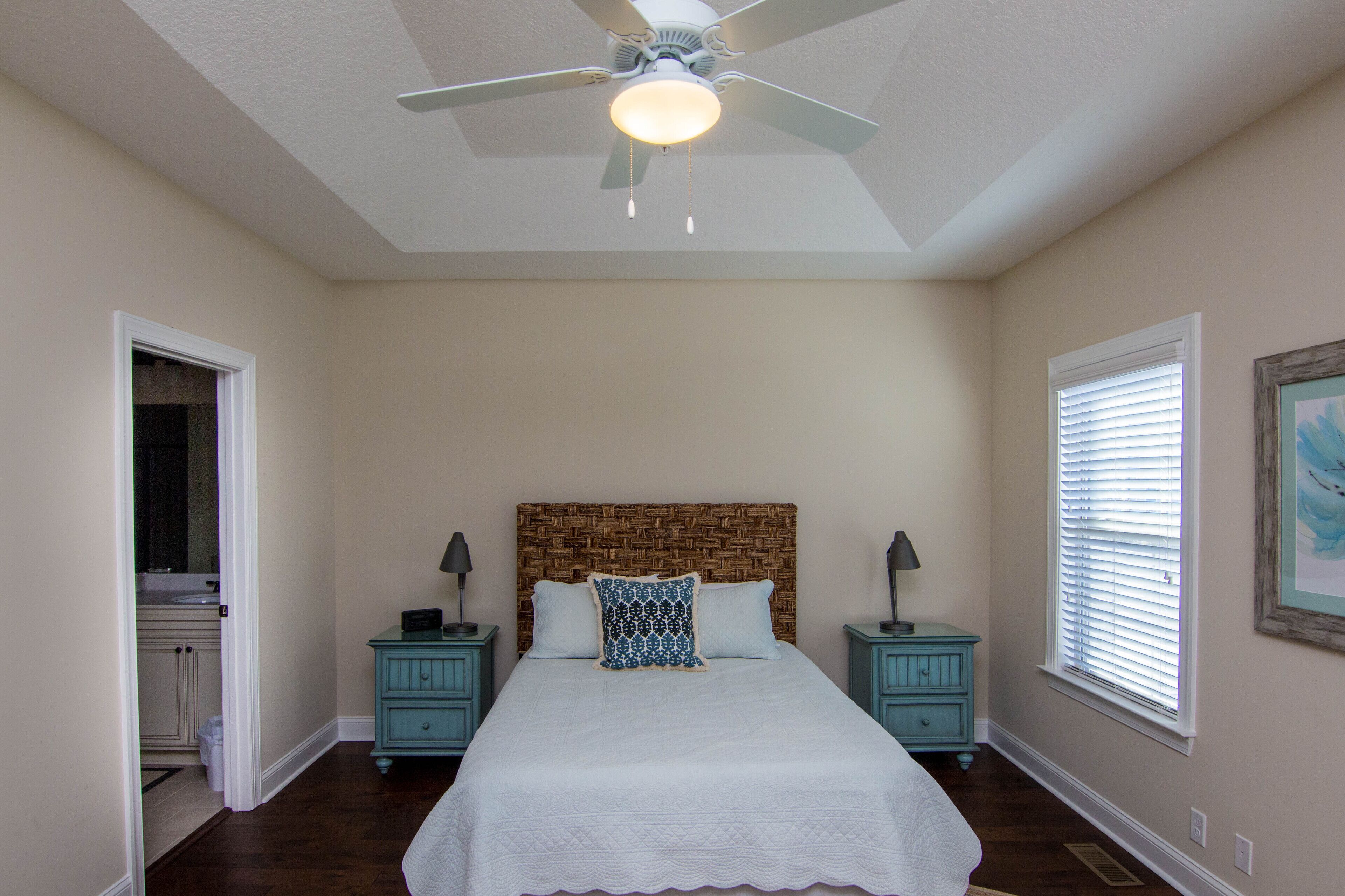 Beautiful townhome! Great location, great rates -- hard to beat!